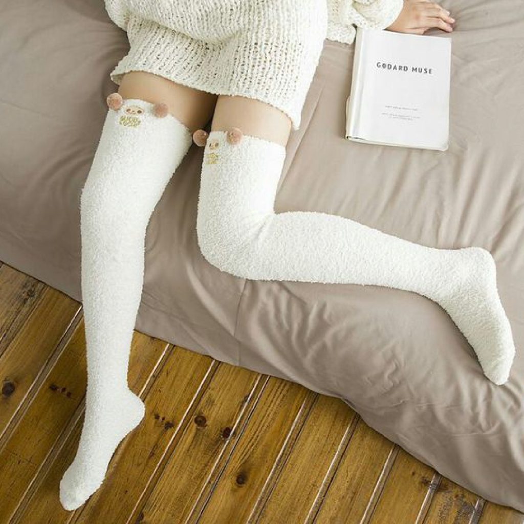 Lace trim knee-high-like tights